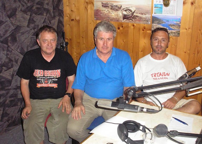 Članovi udruge Trtajun u Luškom petku