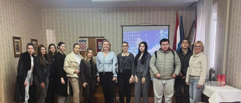 Učenici Srednje škole u posjetu Općini